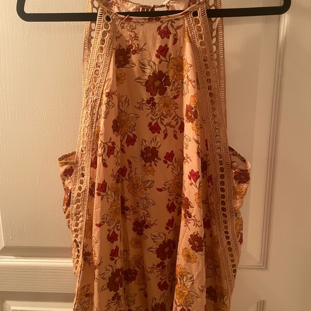RustyDusty Floral Print Tie Back Top